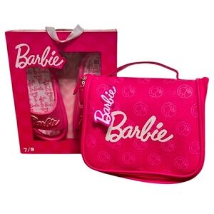 Barbie Wmns slides sandals and makeup or travel bag set       pink
NWT